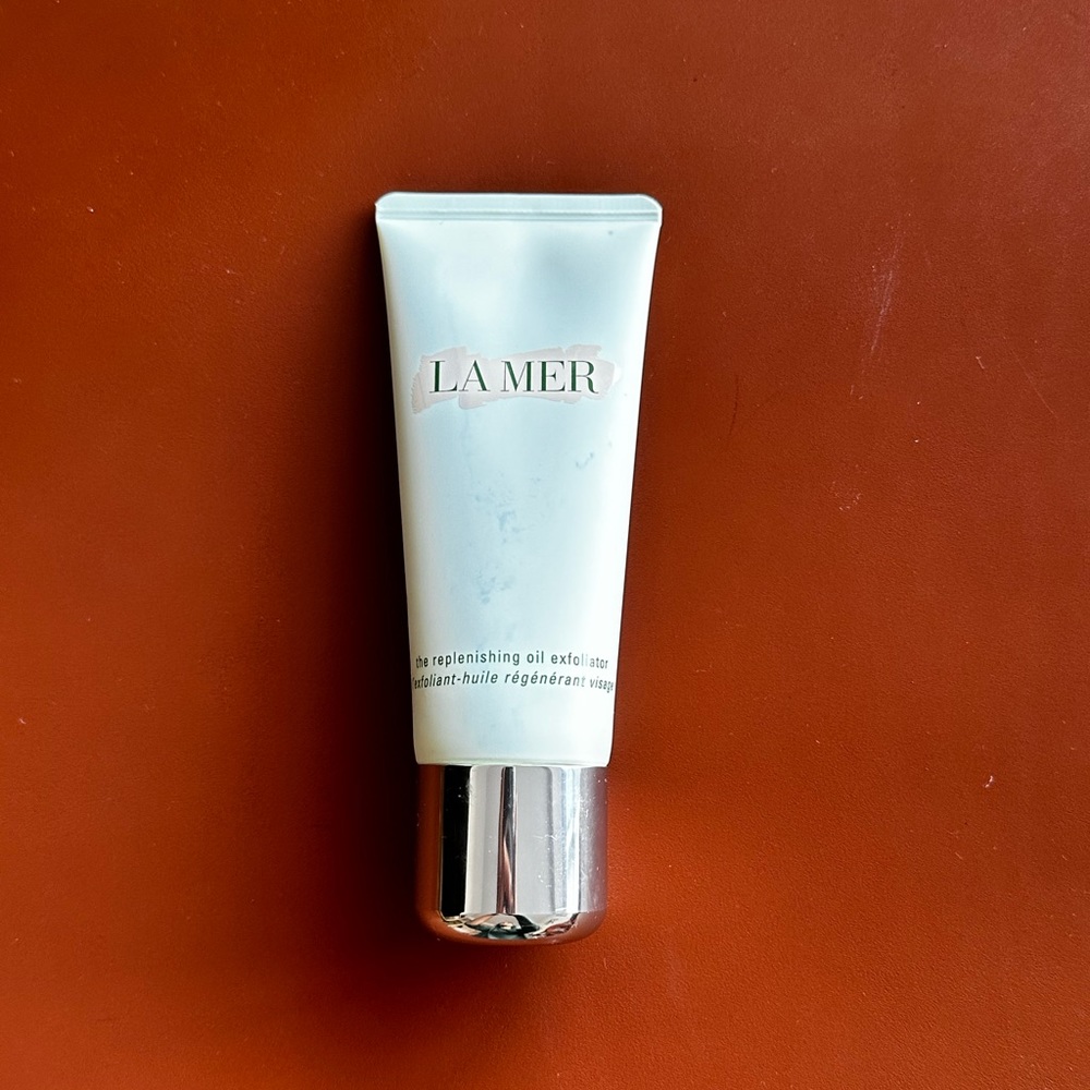 The Replenishing Oil Exfoliator
